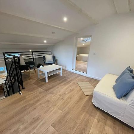 Apartamento Duplex Sous Les Toits Riez Exterior foto