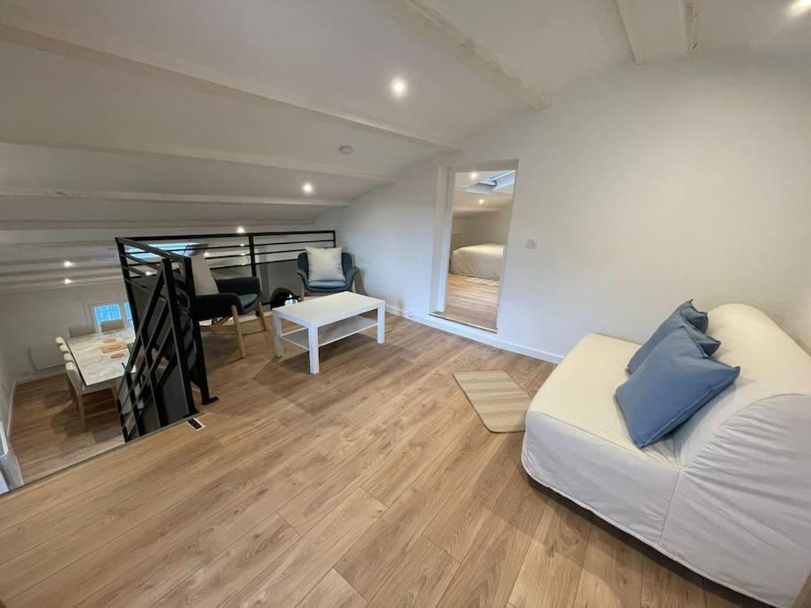 Apartamento Duplex Sous Les Toits Riez Exterior foto
