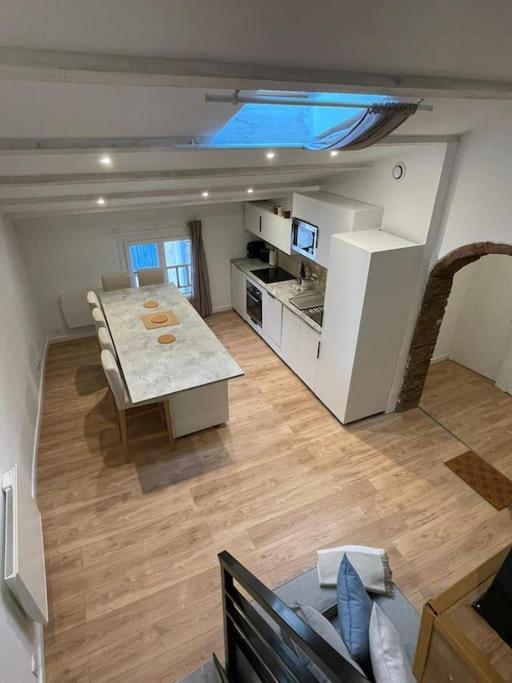 Apartamento Duplex Sous Les Toits Riez Exterior foto