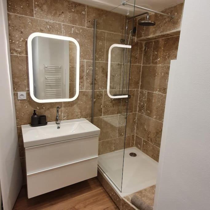 Apartamento Duplex Sous Les Toits Riez Exterior foto